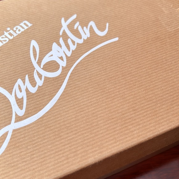 Christian louboutin sling backs. Size 9 - Picture 5 of 9